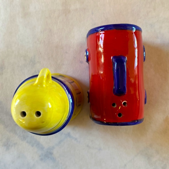 Coffee/Tea Thermos and Lunchbox Salt and Pepper Shakers - Picture 5 of 6